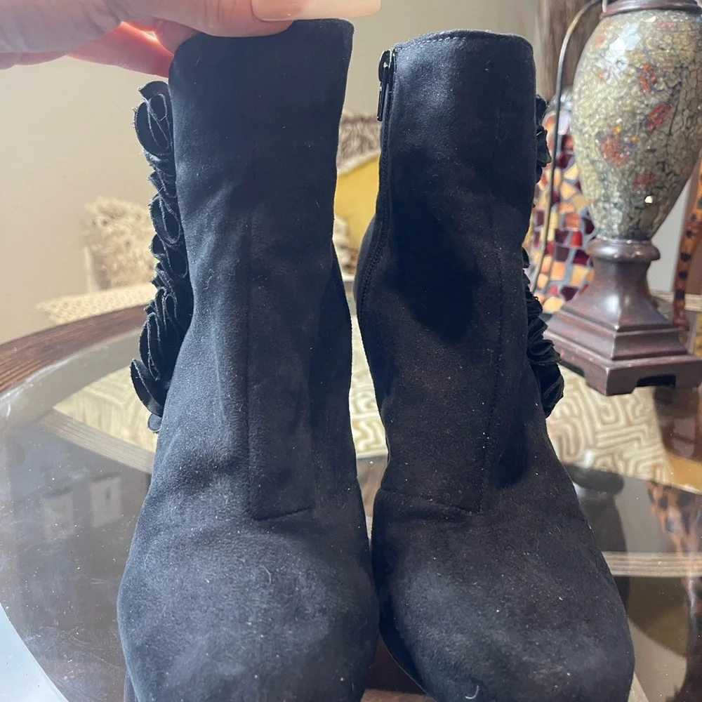 FIONI Clothing Black Ruched Heeled Boots Vintage size 9.5 - Picture 4 of 4